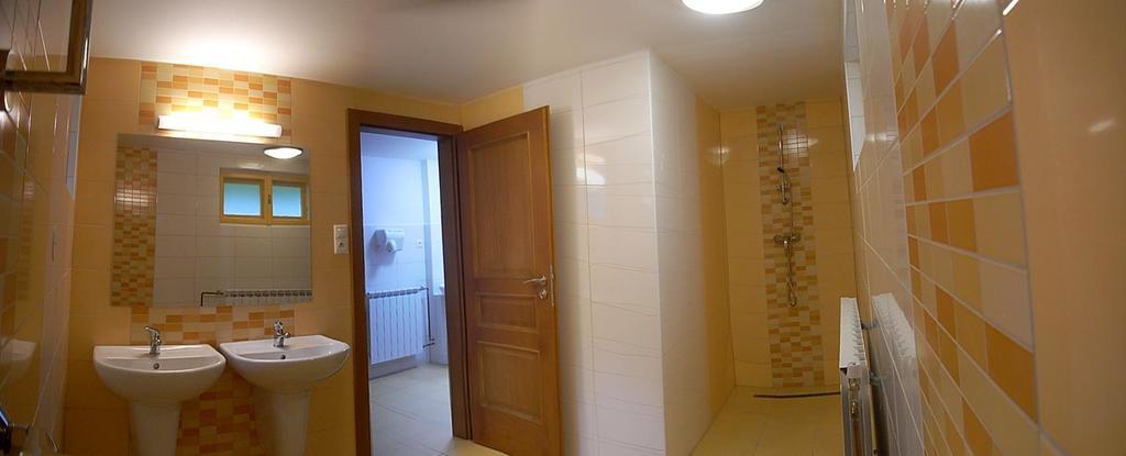 Horska Chata Navrsi Hotel Stare Mesto  Ngoại thất bức ảnh